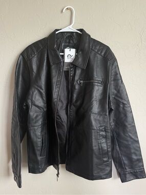 NWT Mens faux Leather Jacket/Biker Bomber Coat